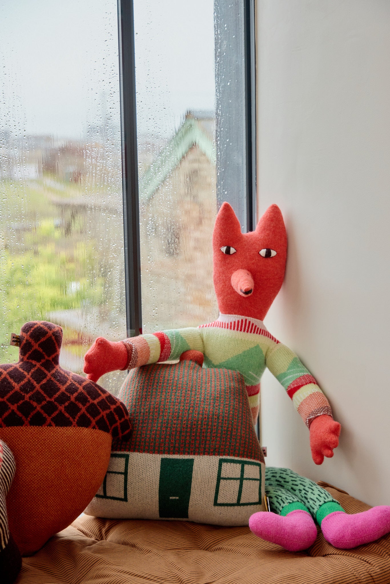 Mini Giant Creature - Orange Fox