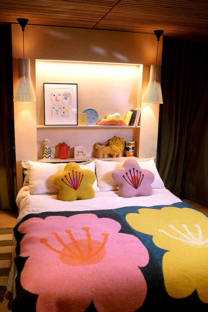 Bloom Shaped Cushion - Pink – Donna Wilson