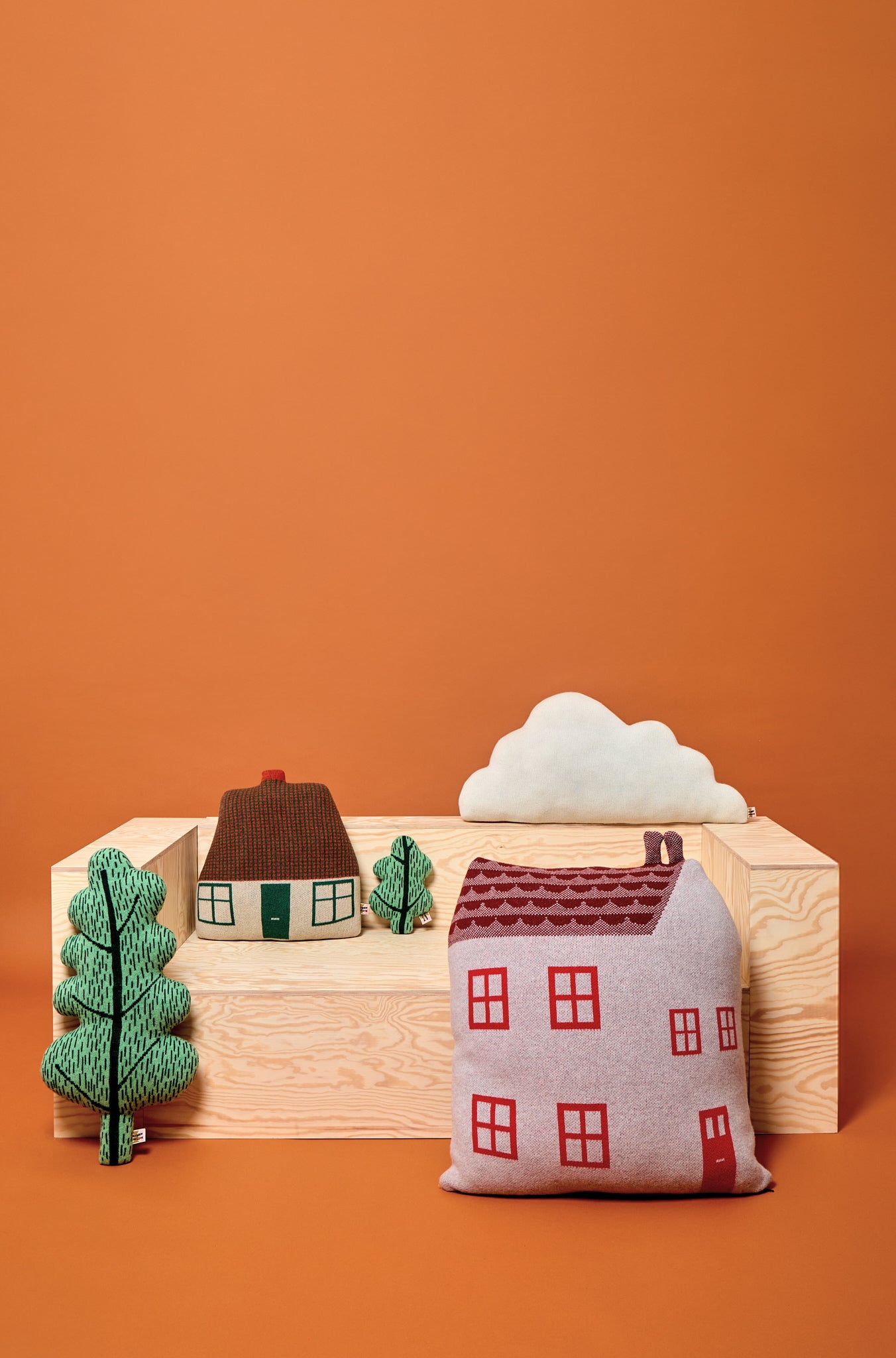 Cottage Shaped Cushion - Green – Donna Wilson