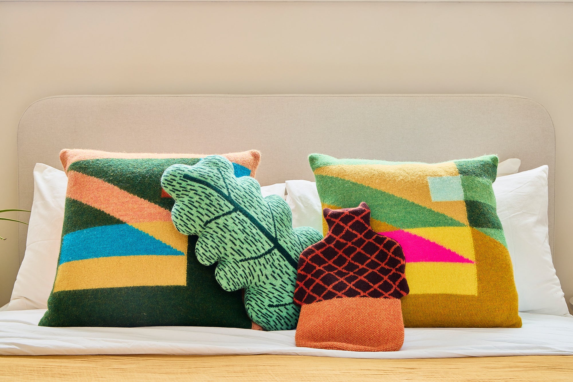 Leaf Shaped Cushion - Green